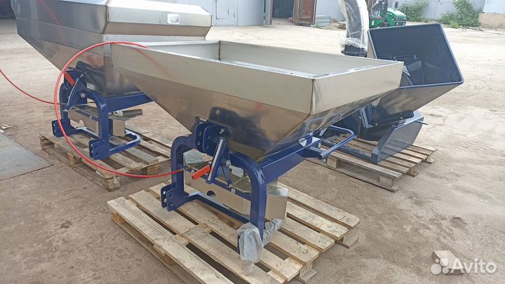 Разбрасыватель удобрений СКАУТ 2FX-600, 2023