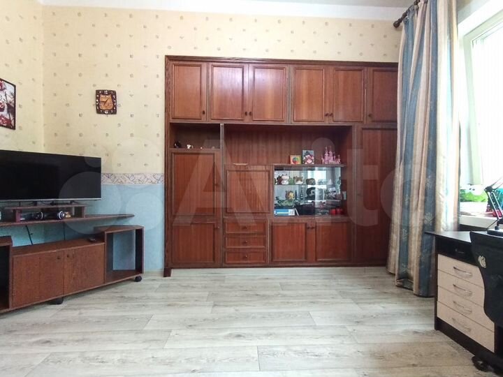 2-к. квартира, 53,7 м², 2/4 эт.