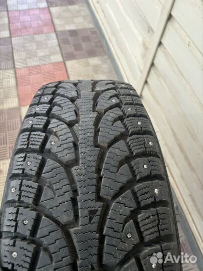 Kormoran Stud 10.5/8 R17 102T