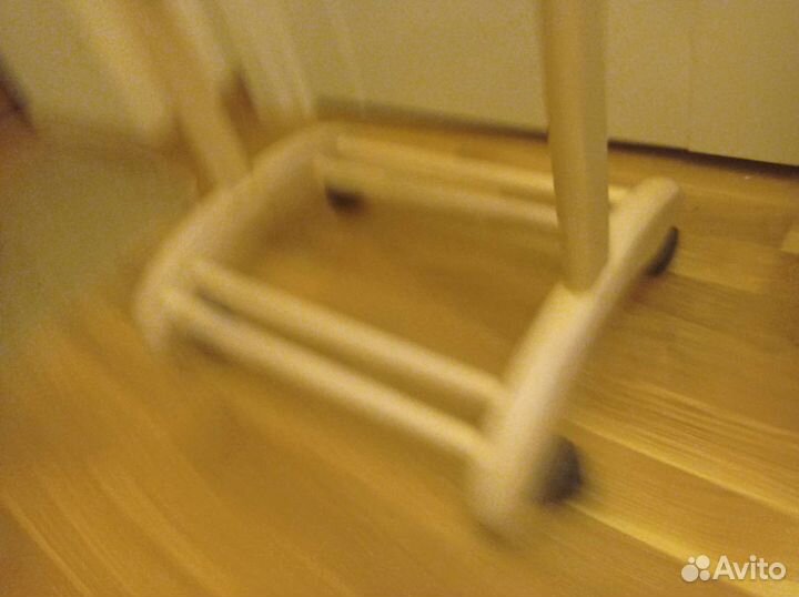 Вешалка костюмная