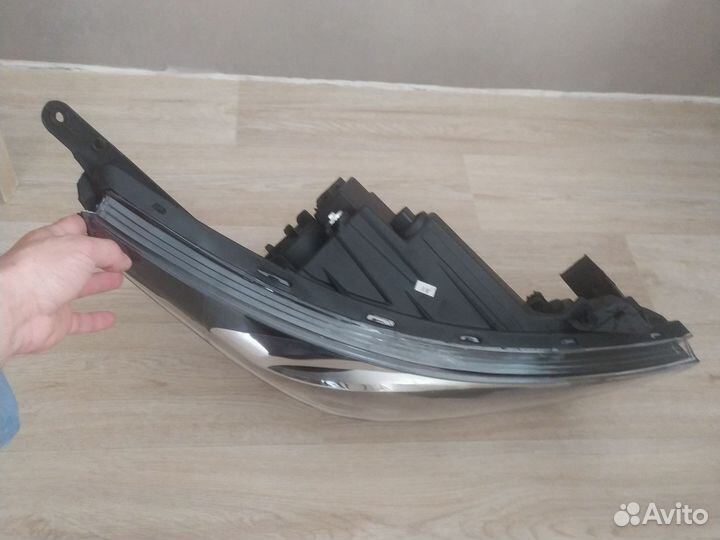 Hyundai solaris фара правая