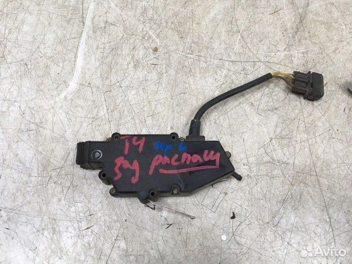 Активатор замка двери