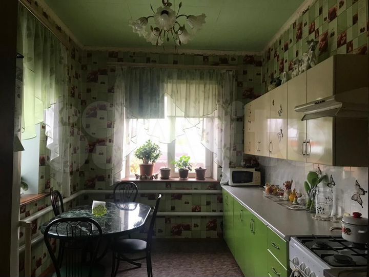 Дом 210 м² на участке 10,3 сот.