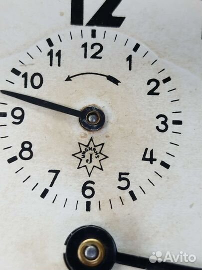 Будильник Junghans