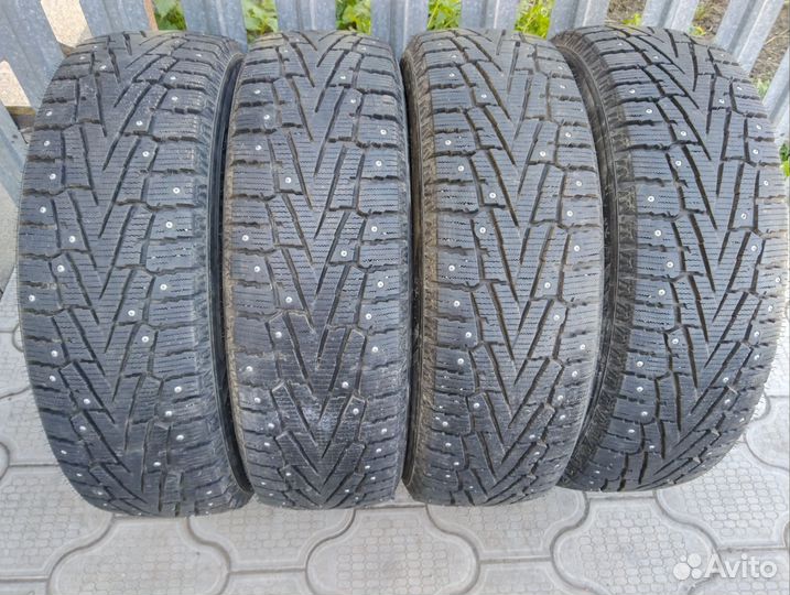 Roadstone Winguard WinSpike SUV 225/65 R17 106T