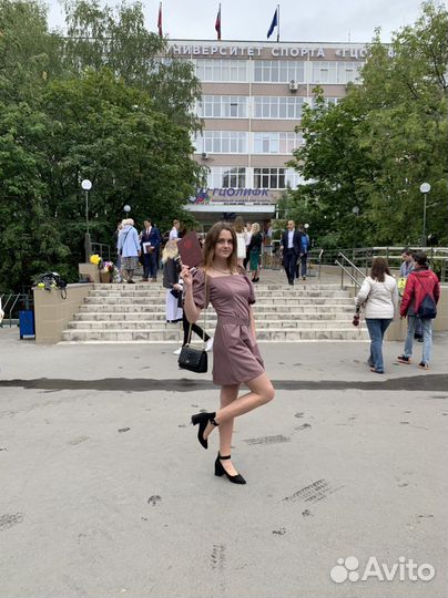 Тренер по плаванию