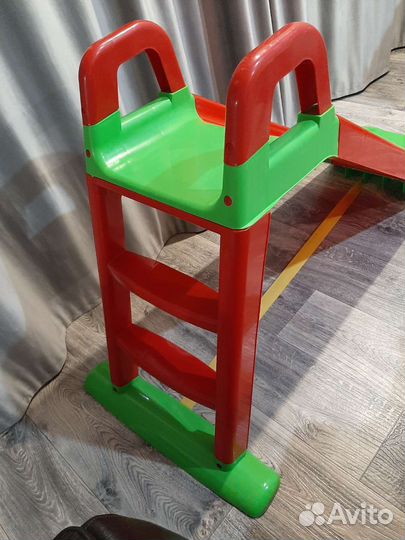Детская горка пластиковая