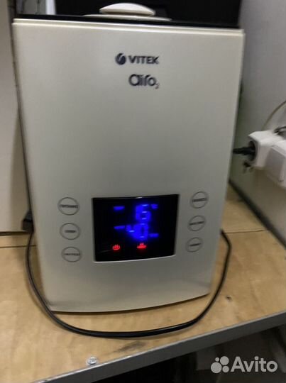 Увлажнитель Vitek б/у