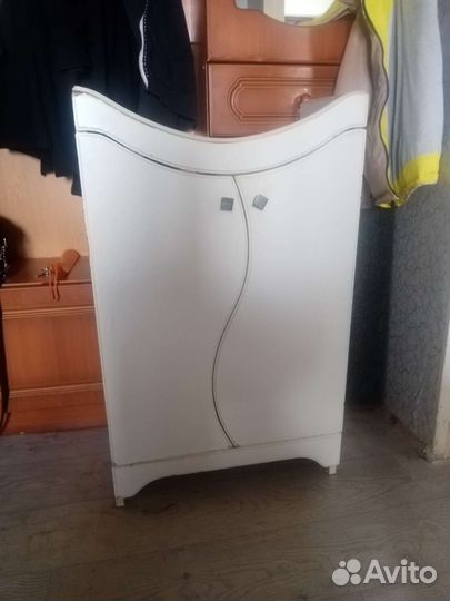 Продам тумбу для раковины