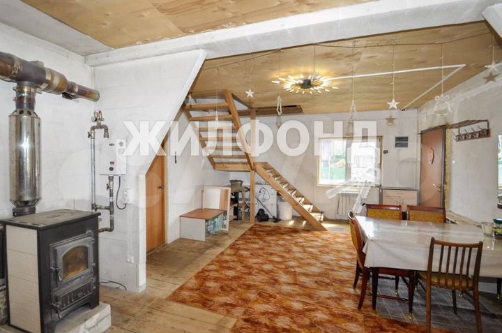 Дом 111 м² на участке 3,9 сот.