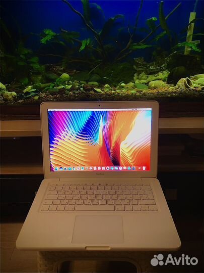 Стильный Apple MacBook air 13 2011