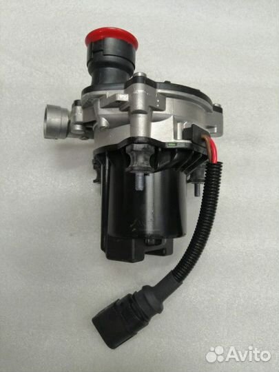 Насос продувки катализатора Audi