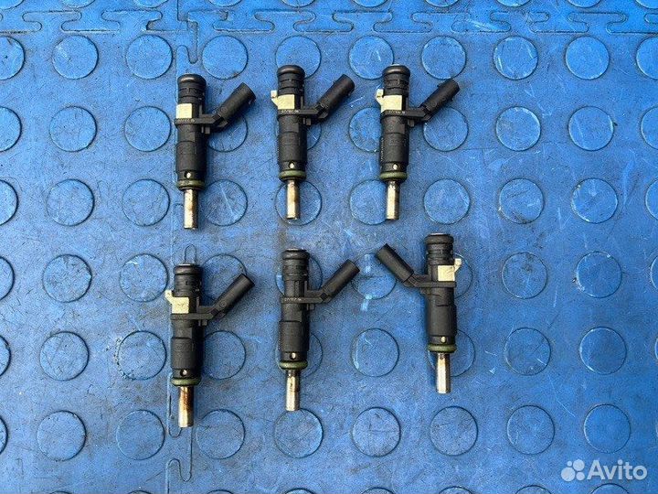 Форсунка топливная Mercedes-Benz E300 W211 272.943