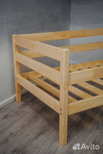 Кровать детская