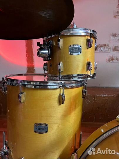 Yamaha Stage Custom+стойки—ударная установка Birch