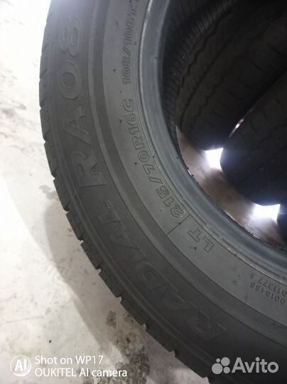 Hankook Radial RA08 215/70 R16C