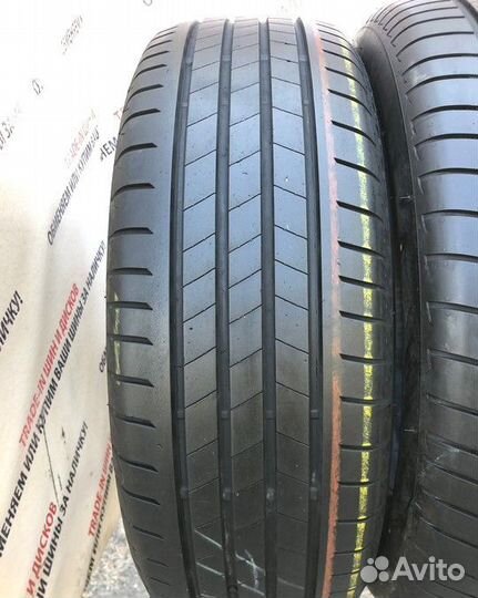 Bridgestone Turanza T005 215/60 R17