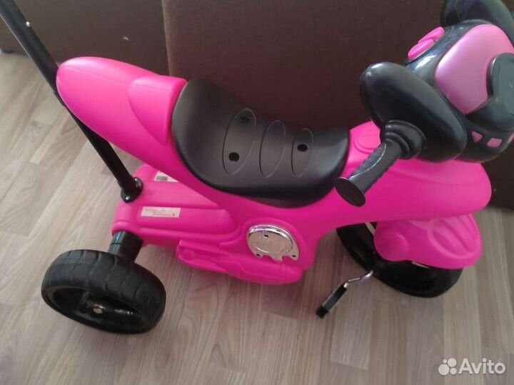 Детский трехколесный велосипед