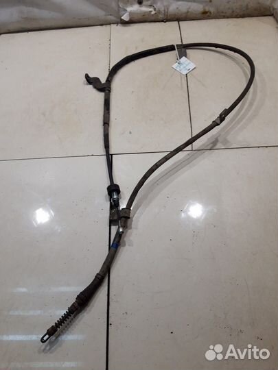 Трос стояночного тормоза (правый) (Kia Sorento IV)