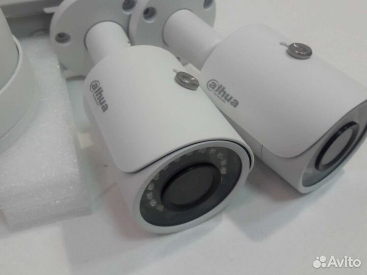 4 камеры видеонаблюдения 4Мп регистратор Dahua