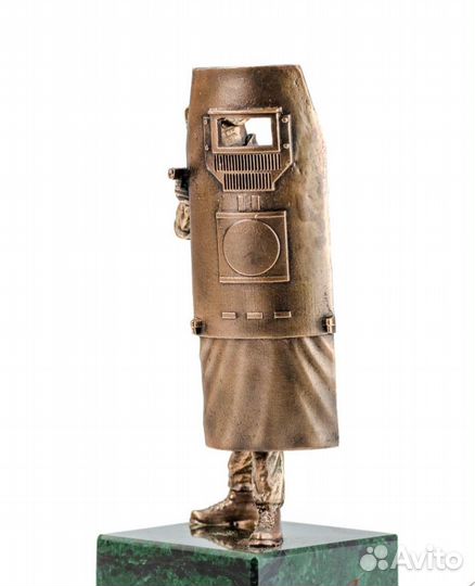 Щитовой росгвардеец бронза
