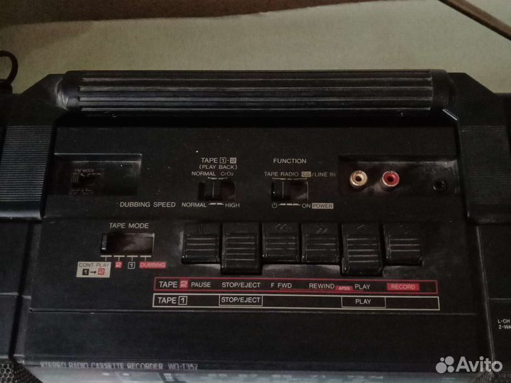 Двухкассетный магнитофон sharp