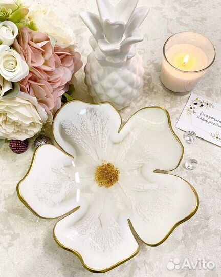 Конфетница ручной работы из эпоксидной смолы