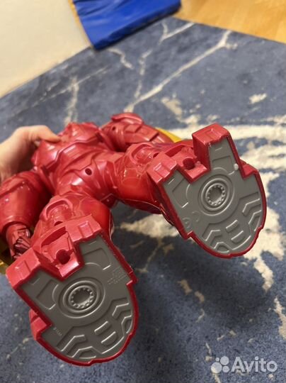 Железный человек игрушка