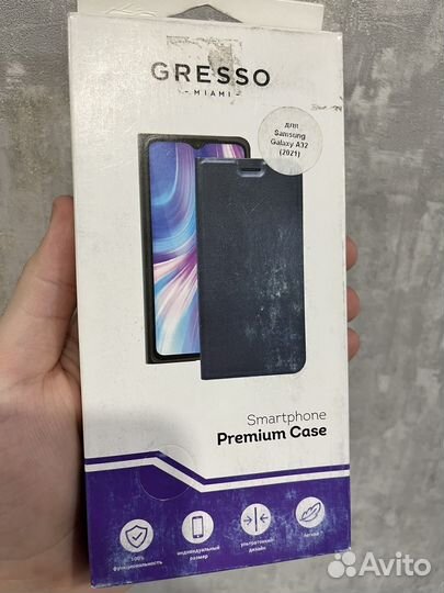 Чехлы на телефон