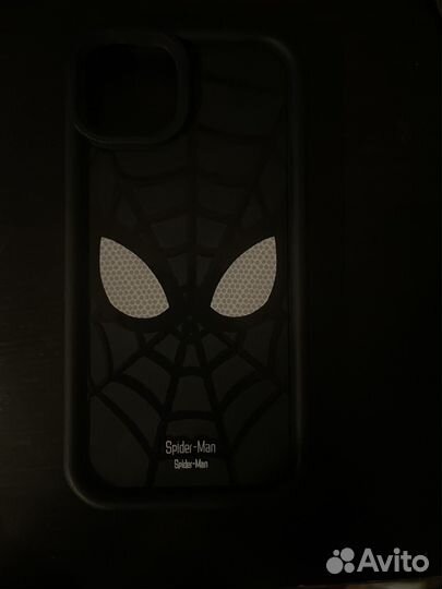 Чехол на iPhone 13