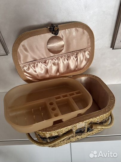 Шкатулка для рукоделия