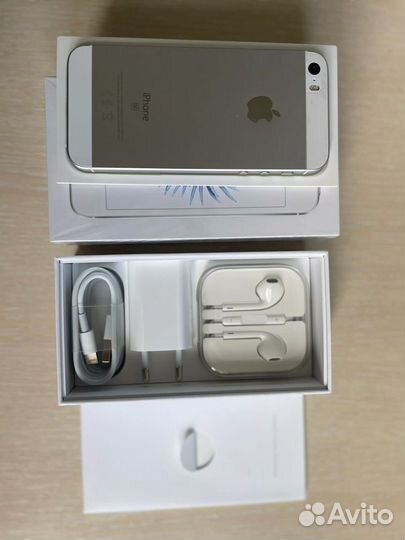 iPhone se телефон 32 Gb