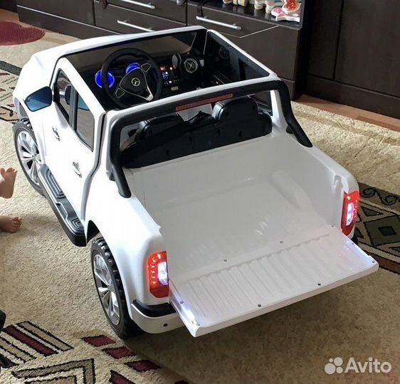 Детский электромобиль Мercedes X-class