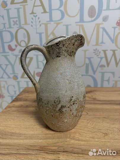Глиняный кувшин