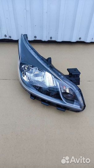 Фара правая Киа Рио 4 2017-2020 год