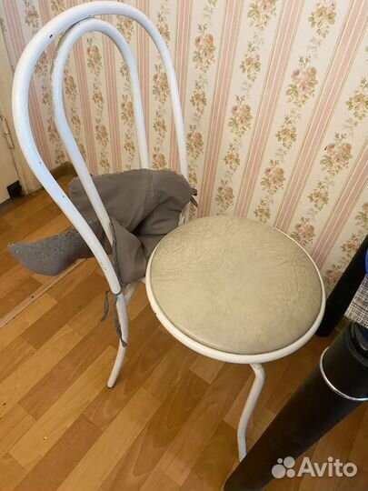 Кухонный стол и стулья бу