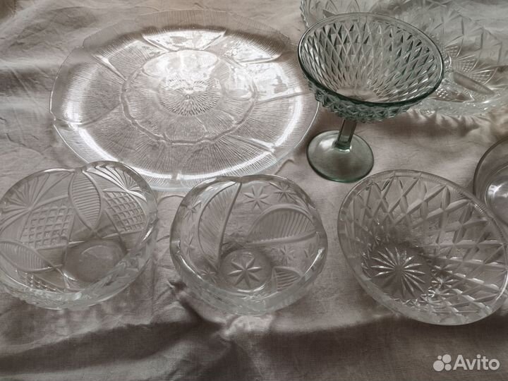 Блюда стеклянные,новые,кувшин