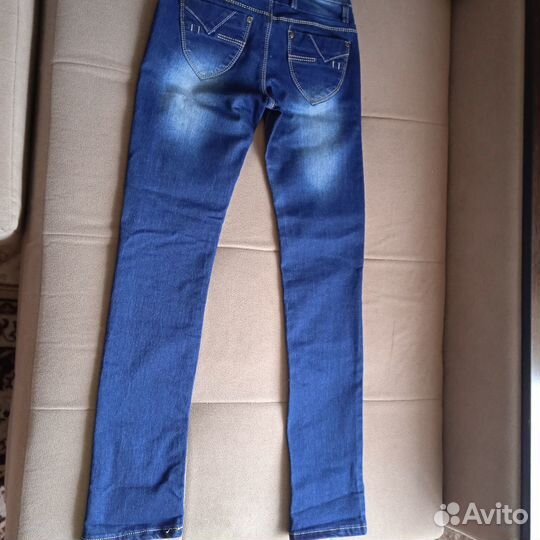 Джинсы на девочку 28 размер