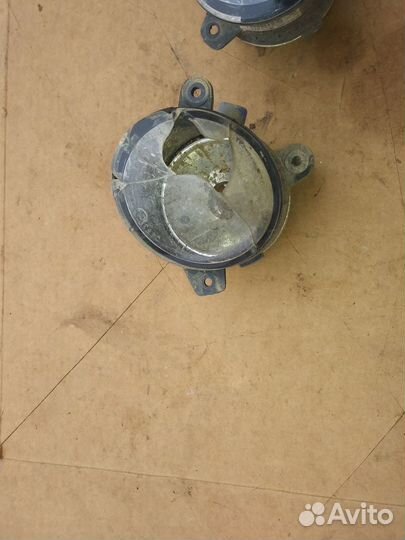 Фара противотуманная левая УАЗ Патриот