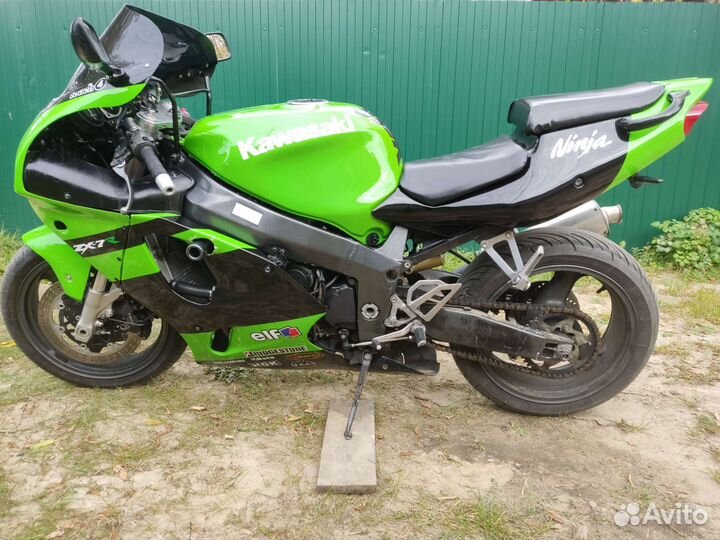 Kawasaki ZX-7R