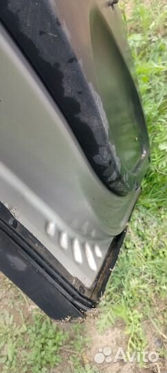 Дверь задняя левая Шеви Нива