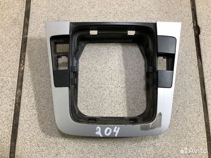 Накладка консоли АКПП Volkswagen Passat B6