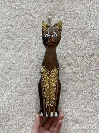 Статуэтка кошка