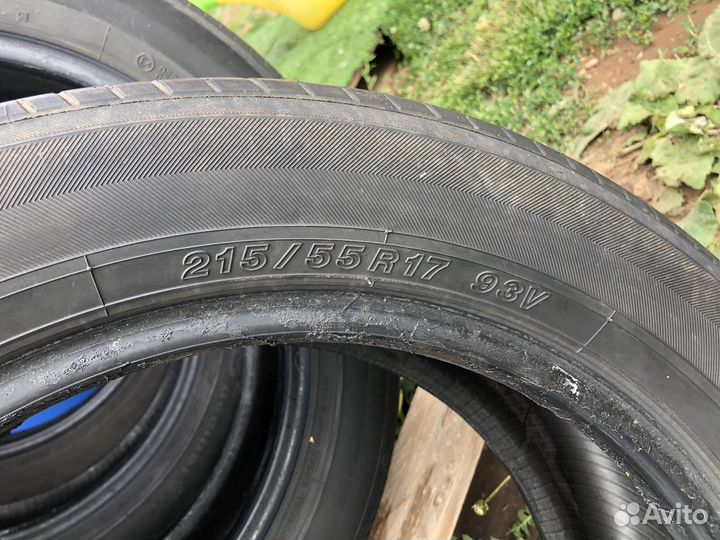 Yokohama dB Decibel E70 215/55 R17
