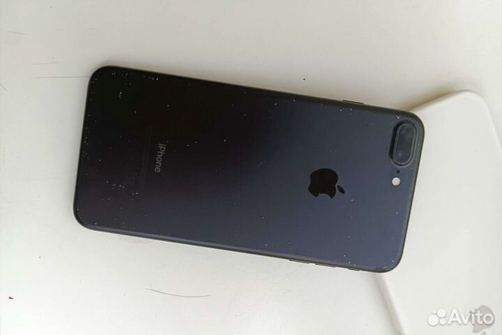 Телефон iPhone 7 plus