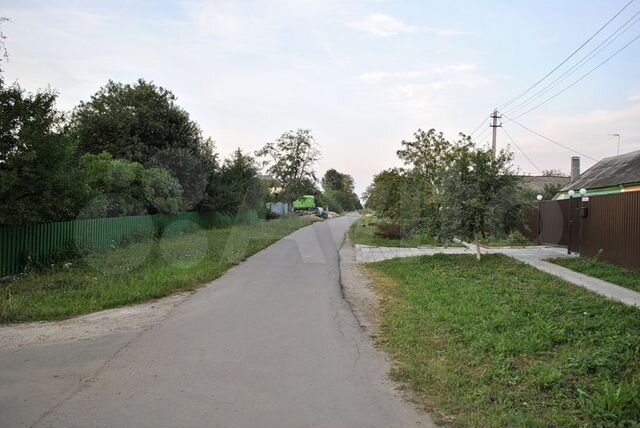 1026 поселок 3 подольск. Поселок третья охота на новорижском. Коттеджный поселок третья охота фото. Памятники в щапово. Третья охота коттеджный поселок.