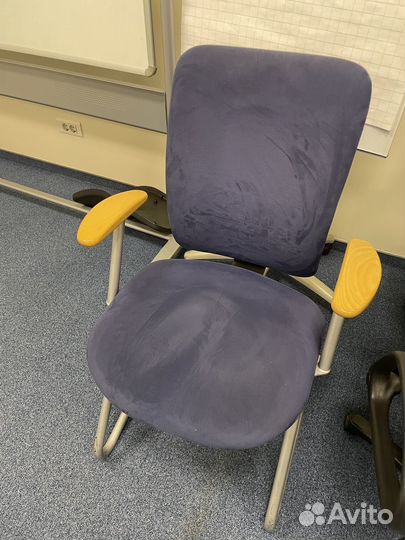 Офисные стулья