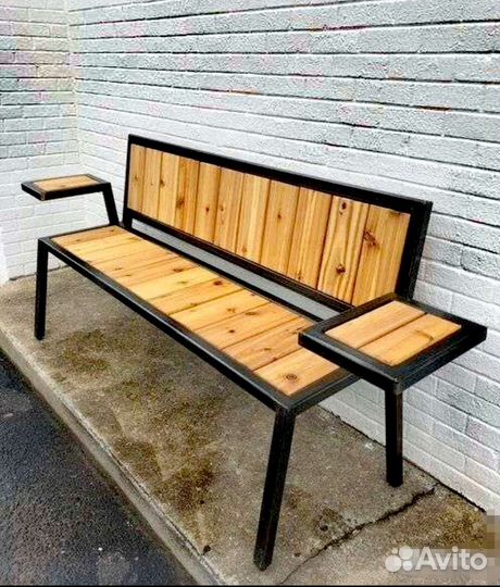 Лавочка со столиком