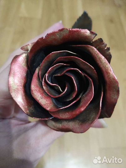 Роза из металла