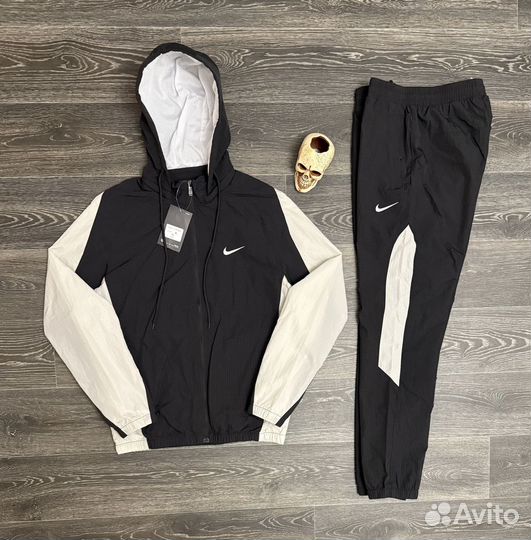 Спортивный костюм Nike